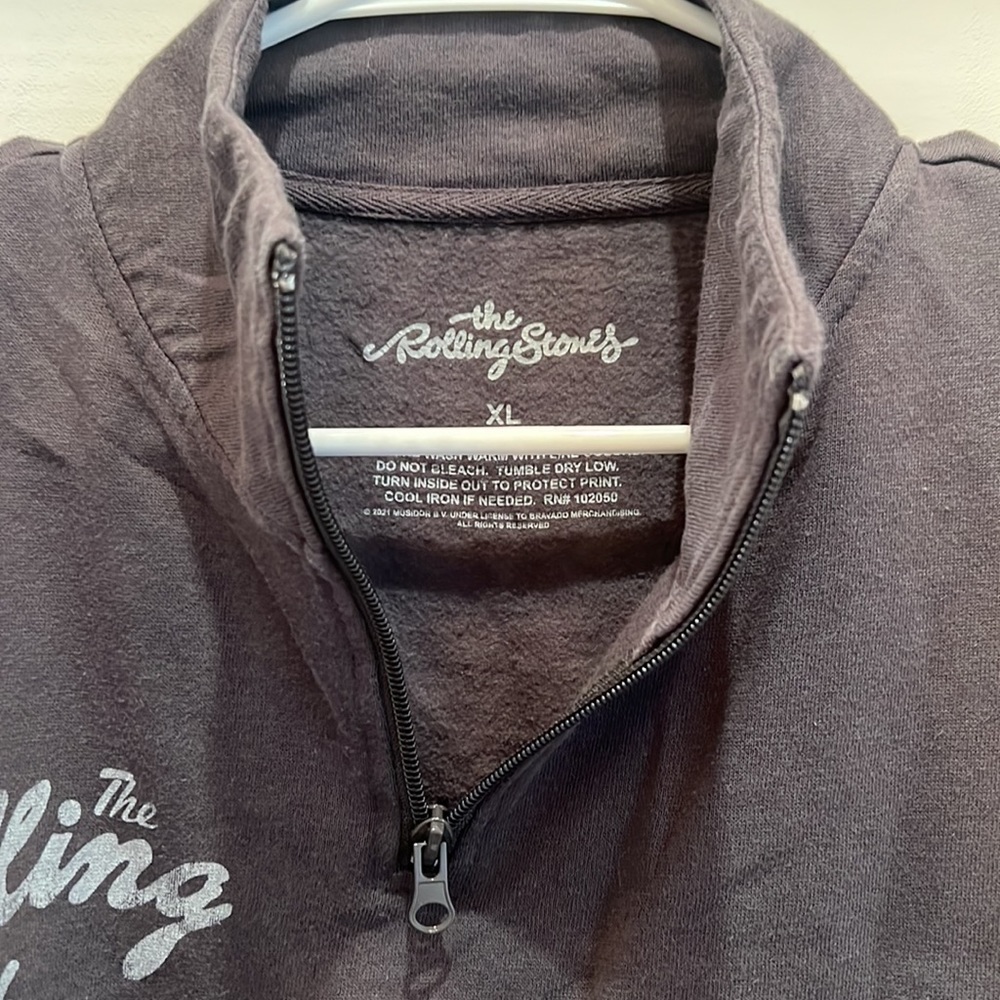 Rolling Stones Quarter zip - Picture 3 of 3